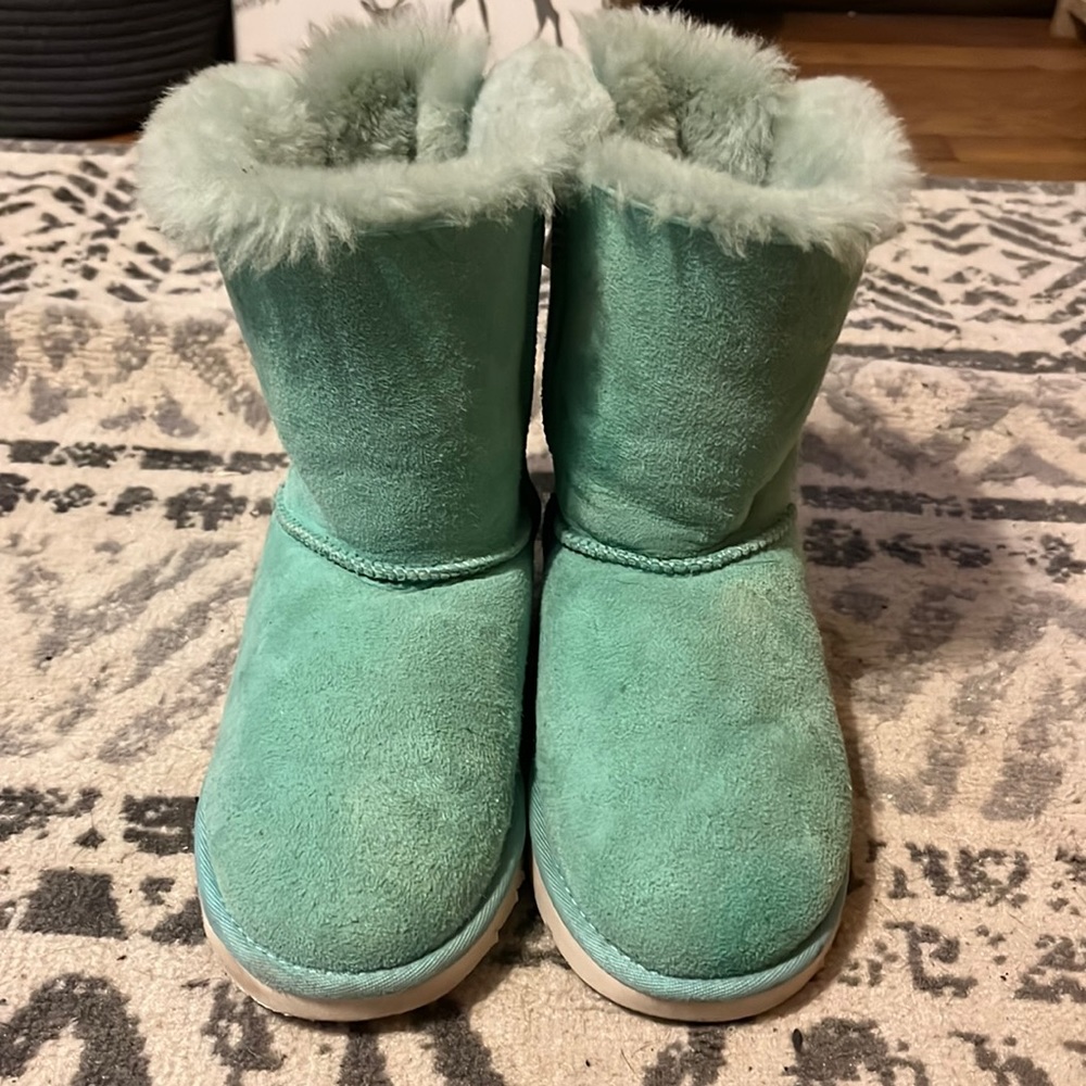 Girls turquoise Uggs